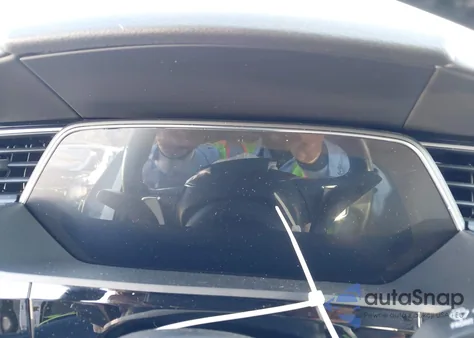 2019 Audi E-Tron Premium Plus из США, поврежденный, VIN WA1VABGE3KB018994